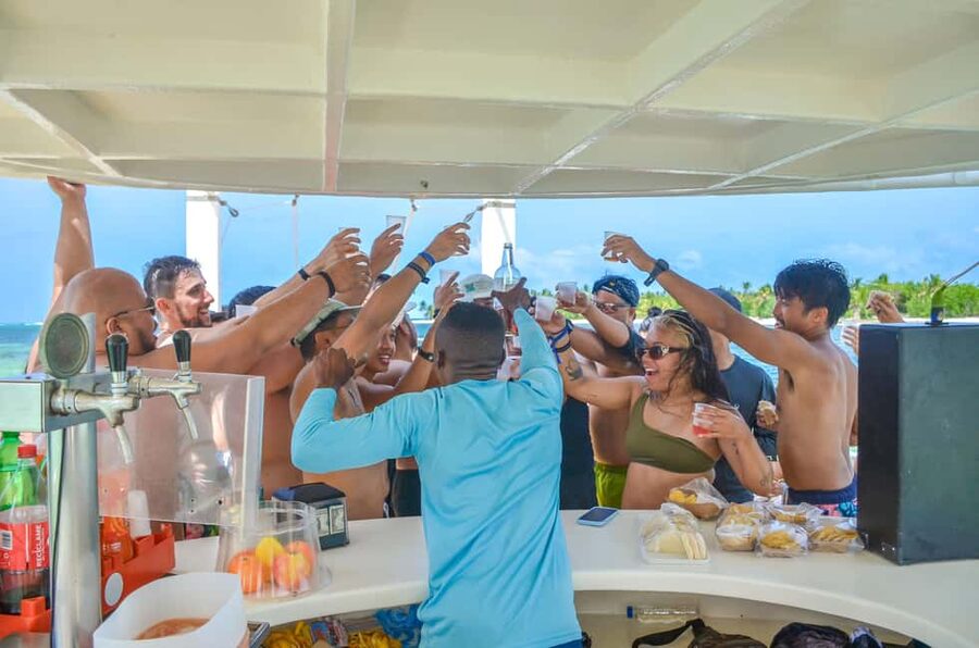 Punta Cana Catamaran Party Boat (Adults Only) - Snacks vs. full meals: what you need to eat before you go