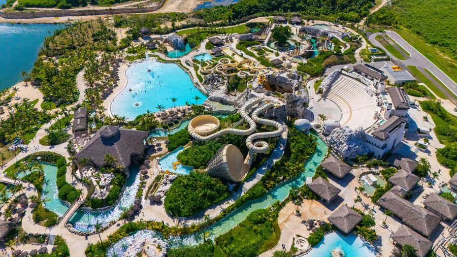 Punta Cana: El Dorado Water Park Entry with Hotel Transfers - Entering the Park: Sun, Shade, and First Choices