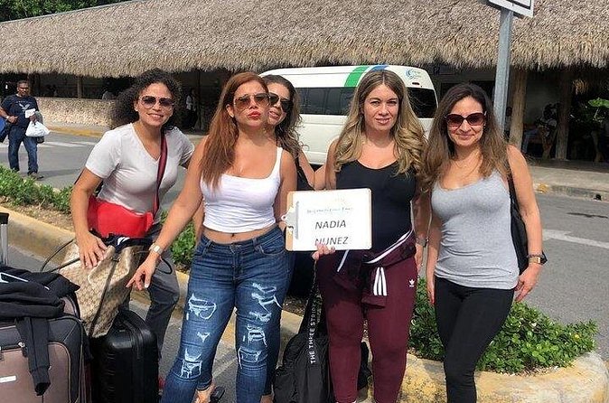 Punta Cana: Exclusive Luxury Transfer Airport to Your Hotel - Practical Tips for Your First 30 Minutes in Punta Cana