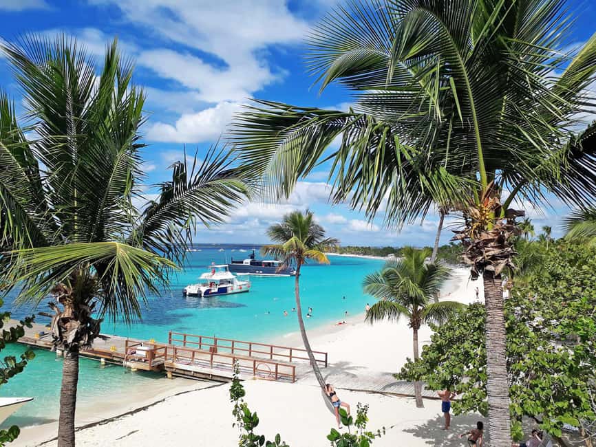 Punta Cana: Full Day Boat Trip to Catalina Island with Lunch - Catalina Island From Punta Cana: What This Day Trip Feels Like