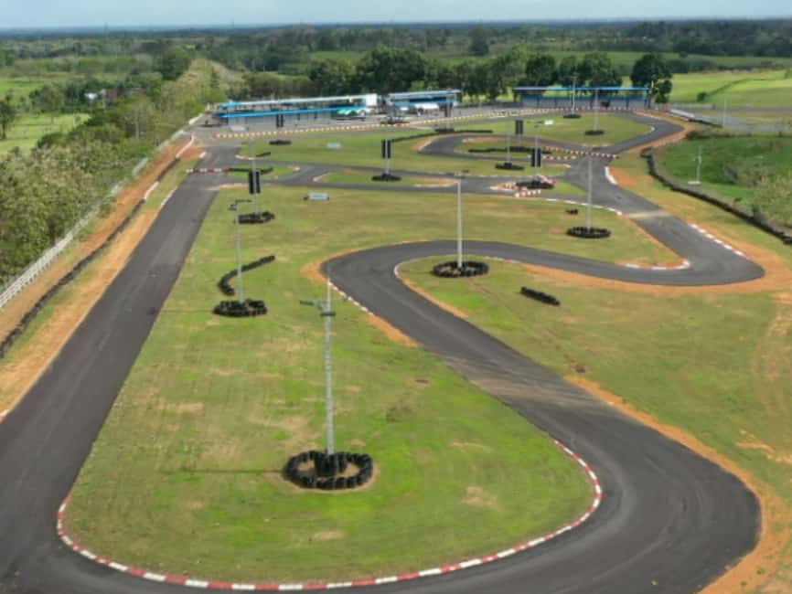 Punta Cana: Go Karting - Karts and the safety briefing: fast starts, sensible rules
