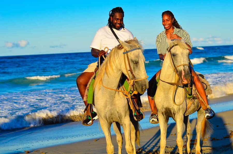 Punta Cana: Horseback Riding Tour with Sunset at Macao Beach - Punta Cana’s Macao Beach Ride: What Makes It Worth Doing