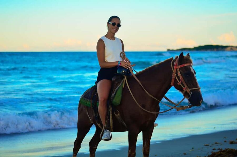Punta Cana: Horseback Riding Tour with Sunset at Macao Beach - The Sunset Stop: Where the Horizon Photos Come From