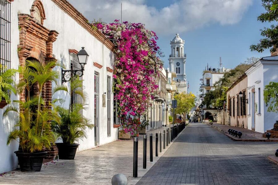 Punta Cana & La Romana: Santo Domingo Guided Tour & Lunch - Los Tres Ojos: caves, lakes, and that sulfur smell
