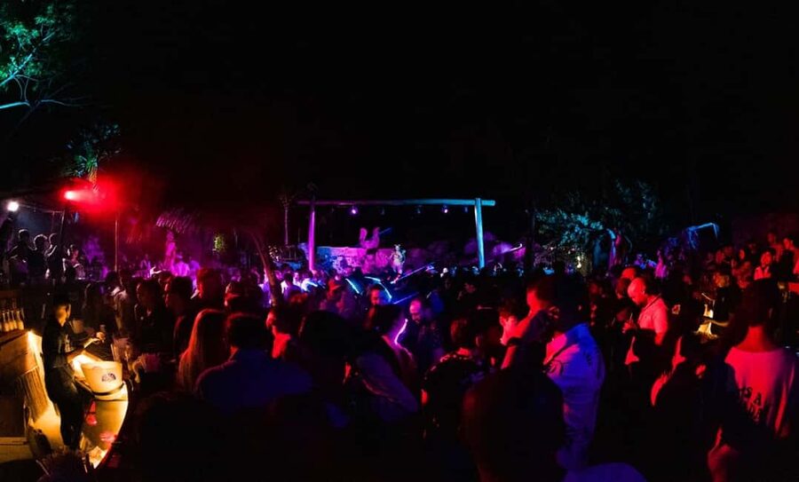 Punta Cana: Maroca Club Open Bar (Entry, Drinks & Transfers) - VIP entry plus four national drink tickets: the open-bar setup explained