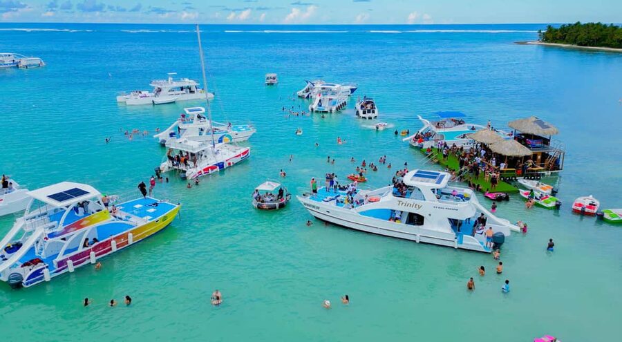Punta Cana: Party Boat with Snorkeling, Open Bar And Hip Hop - Key Highlights That Matter