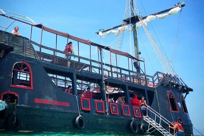 Punta Cana Pirate Ship and Snorkeling Adventure with Sharks - Onboard La Hispaniola: Shows, Drinks, and Crew Energy