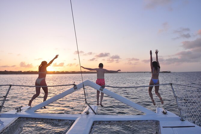 Punta Cana Private Catamaran Cruise: Snorkeling, Beach & BBQ - The natural pool stop: where wading beats rushing