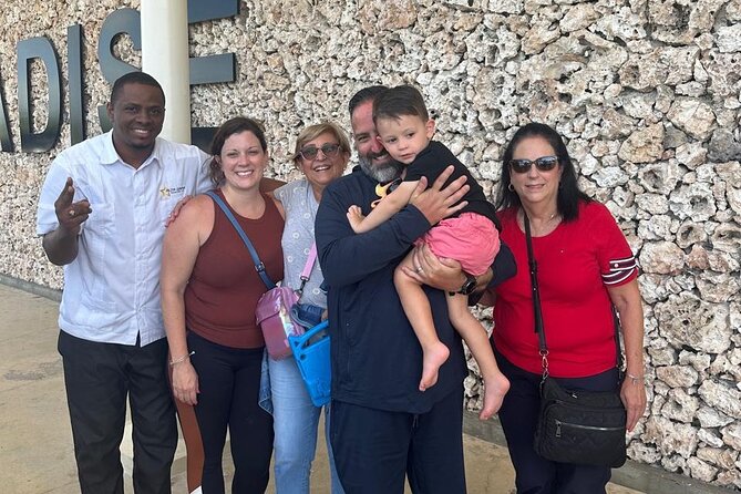Punta Cana private Minivan Airport Transfers - Round-trip transfers: the convenience of having it handled both ways
