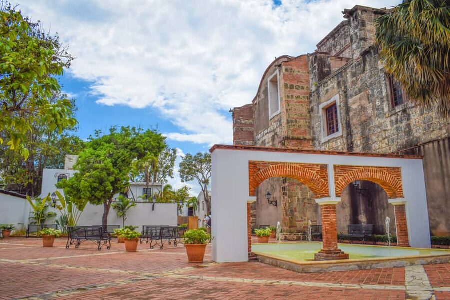 Punta Cana: Santo Domingo Day Trip with Tickets and Lunch - Should you book the Punta Cana to Santo Domingo day trip?