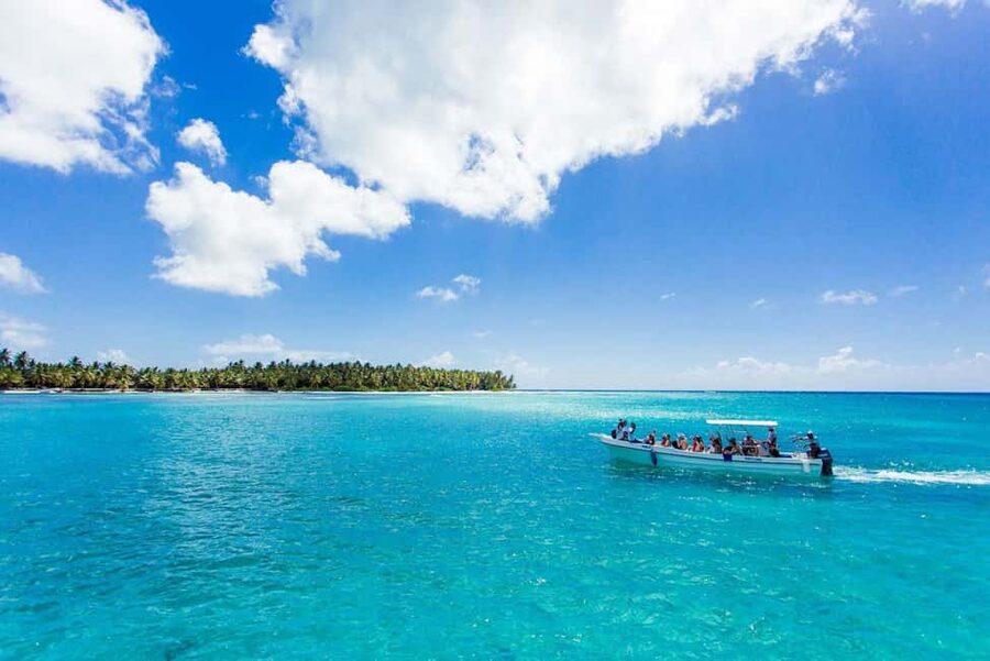 Punta Cana: Saona Island Full-Day Open Bar, Lunch & Transfer - Lunch and Open Bar: What You Should Expect to Eat and Drink