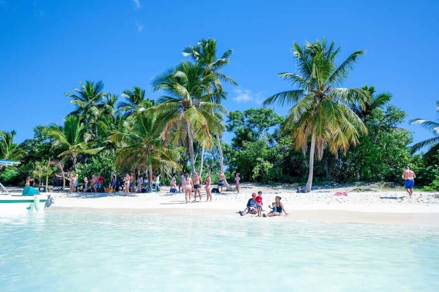 Punta Cana: Saona Island VIP 4 first-class beach and sunset - Natural Pool swim: shallow clear water and a real break from the crowds
