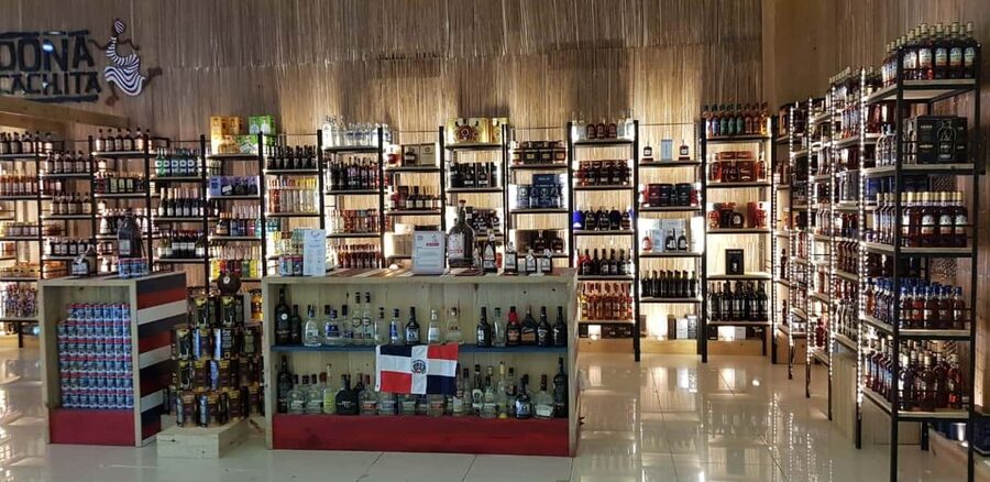 Punta Cana: Shopping Tour with Hotel Pickup and Drop-Off - Larimar and amber jewelry: how to shop without getting hurried