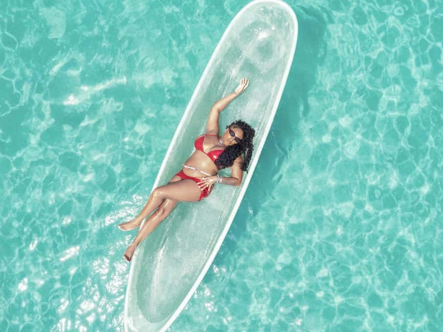 Punta Cana: Single Clear Kayak Photoshoot - Props, Couples, and Birthday Shoots: Making It Feel Personal
