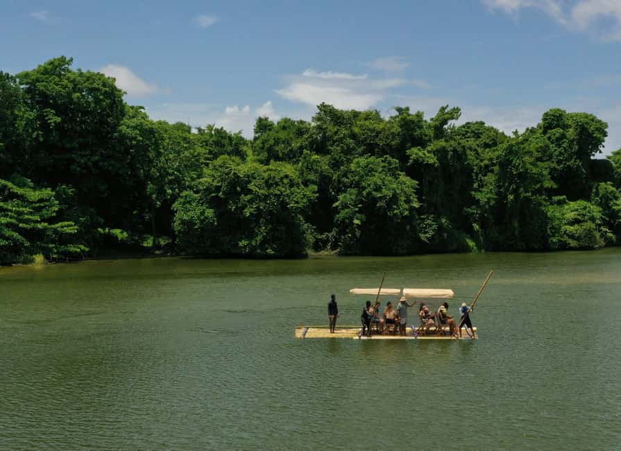 Punta Cana: Xploration Animal Park Bus Tour with Encounters - Horse ride inclusion: fun for beginners and families