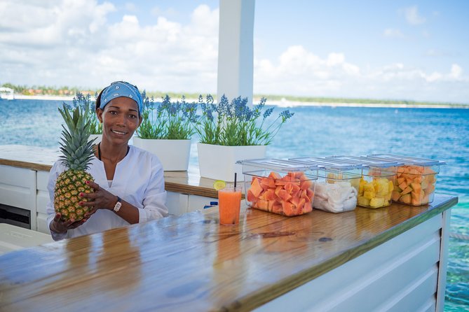 Reef Explorer Multiple activity Excursion from Punta Cana by Marinarium - Food and drinks: a Health Bar that actually matters