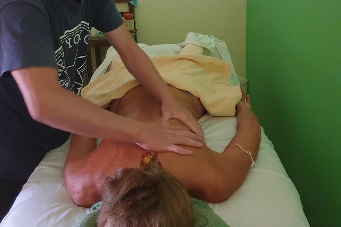 Relaxing massage in Bávaro Punta Cana - How his Tibet training shows up in your experience