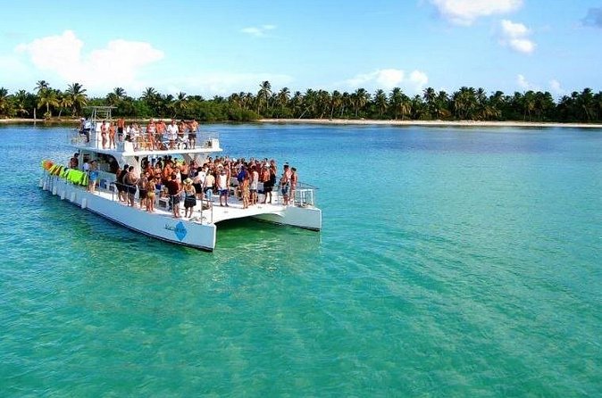 RIU República Airport Transportation - Private Round Trip Shuttle - Comfort, Communication, and How the Service Operates