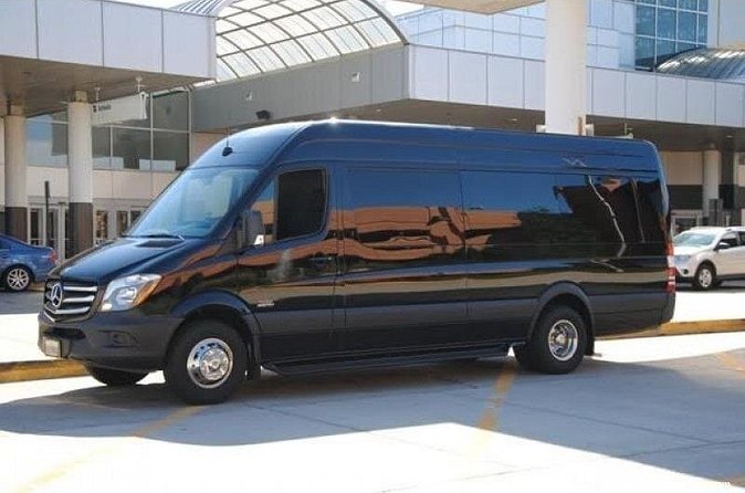 Round Trip Punta Cana Airport Transfers - Private/VIP - What you should expect inside the vehicle