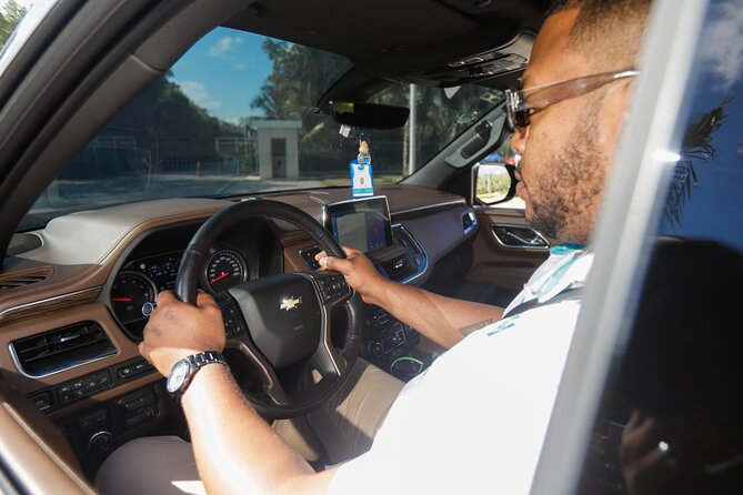 Round trip transfer from Punta Cana Airport to Bávaro - Your Private Punta Cana to Bávaro Transfer (About 25 Minutes)