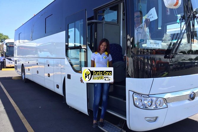 Round trip Transfer from Punta Cana Airport To hotels in Dominican Republic - Mobile tickets, group discounts, and what private really means