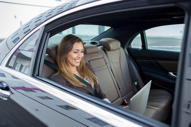 Roundtrip Private Transfer from Punta Cana Airport (PUJ) - Finding Your Driver at PUJ Without the Awkward Guessing Game