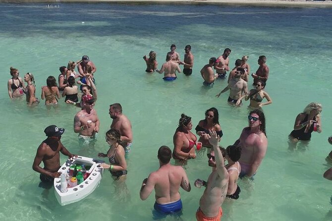 Sabina del Mar Party Boat VIP - The Water Slide and Surprise Moments (What People Love Most)