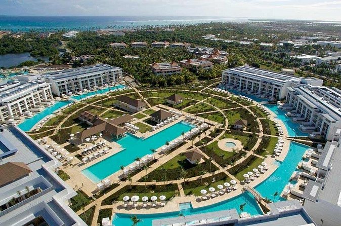 Santo Domingo Airport and Paradisus Grand Cana Private Transfer - Who this transfer is best for (and who might want something else)