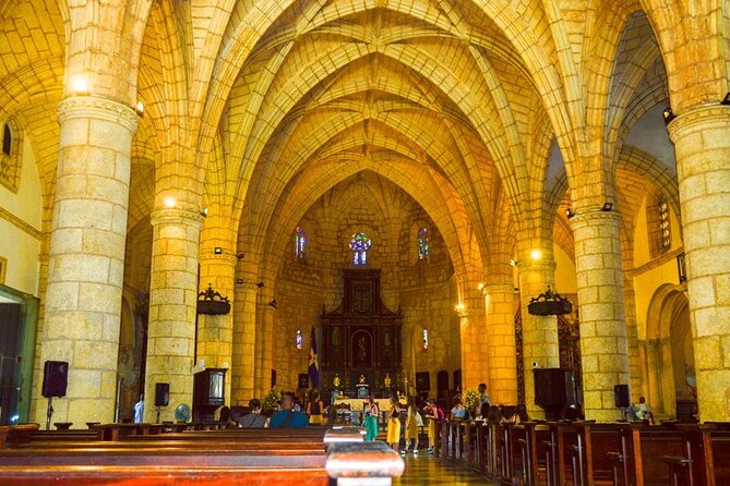 Santo Domingo City Tour From Punta Cana With Pick Up - Shopping and lunch: the practical break you’ll be glad for