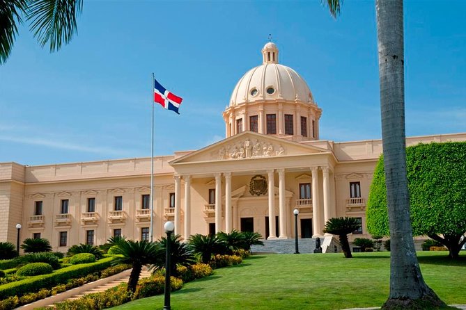 Santo Domingo City Tours Full Day From Punta Cana - El Conde and the colonial streets: where the story actually makes sense