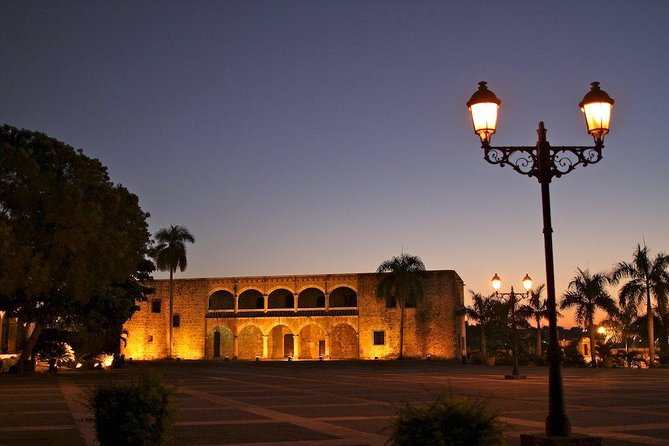 Santo Domingo Sightseeing Tour - Columbus Lighthouse, Cathedral Primada, and Ozama Fortress: monuments that explain the story