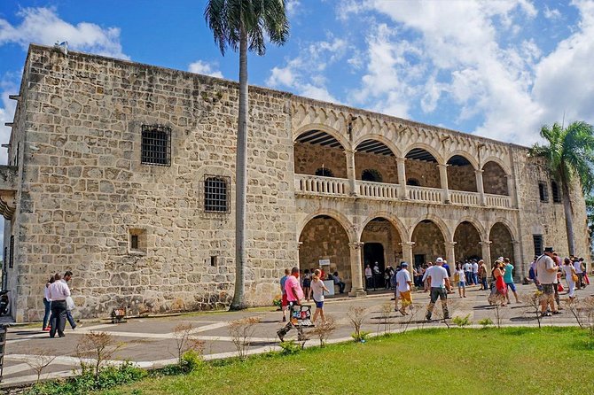 Santo Domingo Tour From Punta Cana - Zona Colonial, Los Tres Ojos - Buffet Lunch and Free Time: Good for Energy, Tricky for Patience