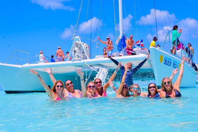 Saona Catamaran Cruise with Lunch and Natural Swimming Pool - Hotel Pickup to Bayahibe: The Early Start and Road Time Reality