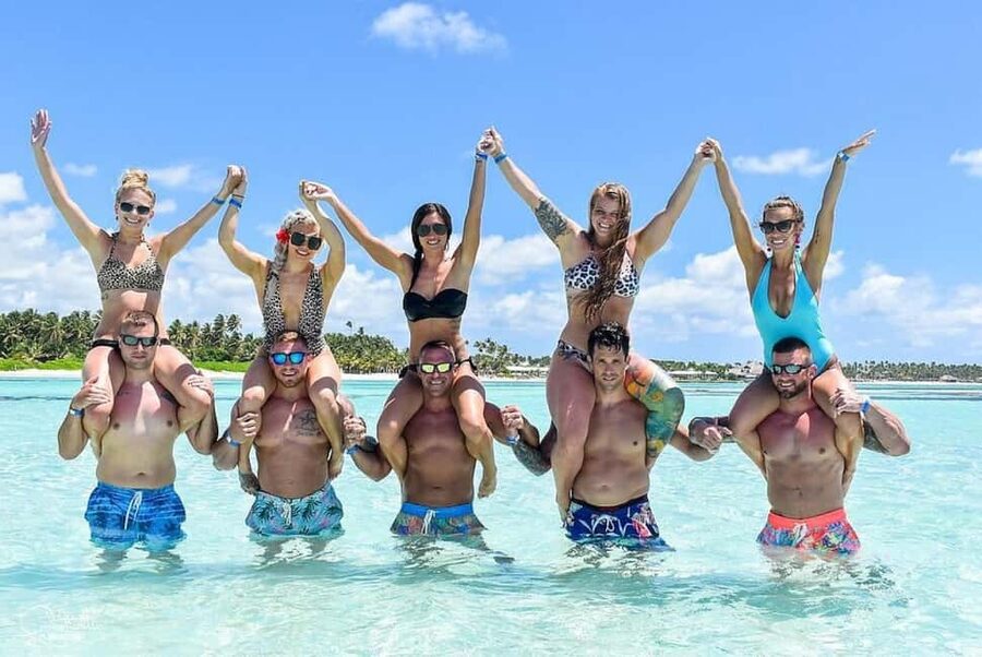 Saona Exclusive Catamaran – Small Group Experience - Saona Island Beach Break: Facilities Without the Chaos