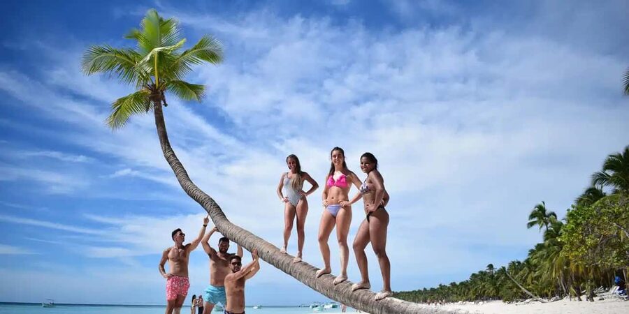 Saona Exclusive Catamaran – Small Group Experience - Returning by Sail: The Chill Finish Toward Bayahibe