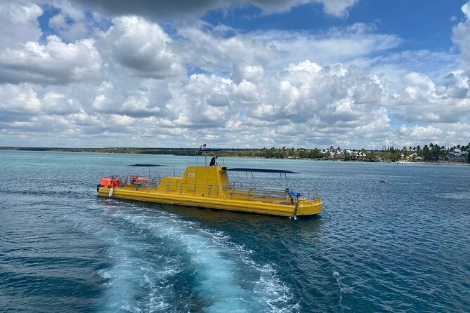 Saona Island at Yellow Submarine Exclusive Tour from Punta Cana - Isla Saona beach hours: lunch buffet, bar, and real downtime