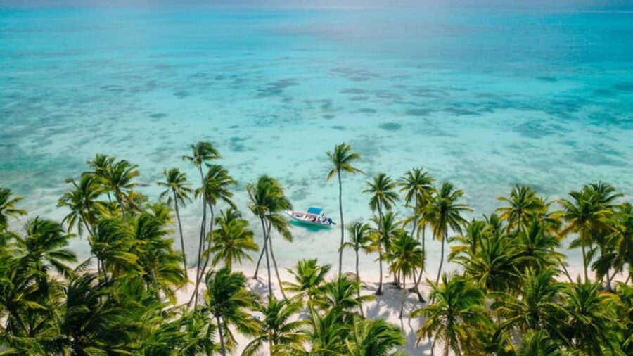 Saona Island: Catamaran/Speedboat Tour to a Dream Beach - Bayahíbe First: Getting on Board Without the Headaches