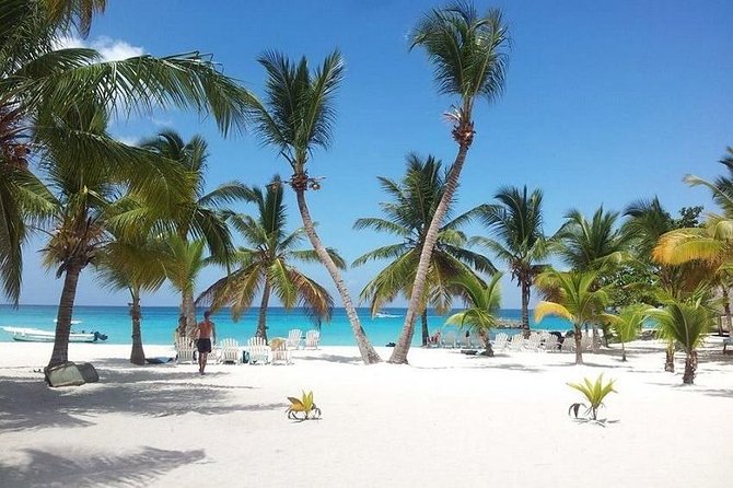 Saona Platinum Beach Day - Catamaran cruise to Saona Island: sun time plus crew-led fun