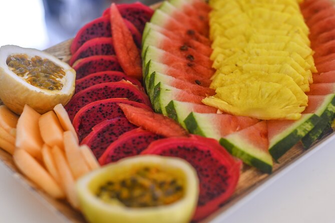Shared Family Snorkeling Boat with Drinks and Snacks - Crew energy and service that works across ages