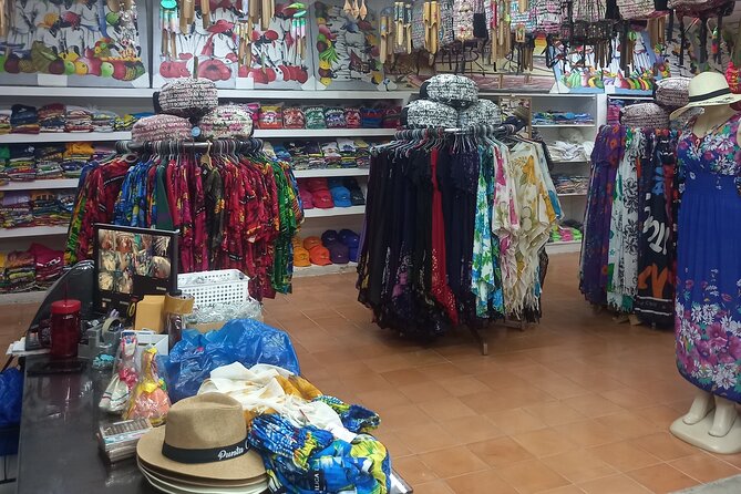 Shopping or souvenirs in Plaza Bávaro - Booking reality: private group, confirmation, and weather constraints