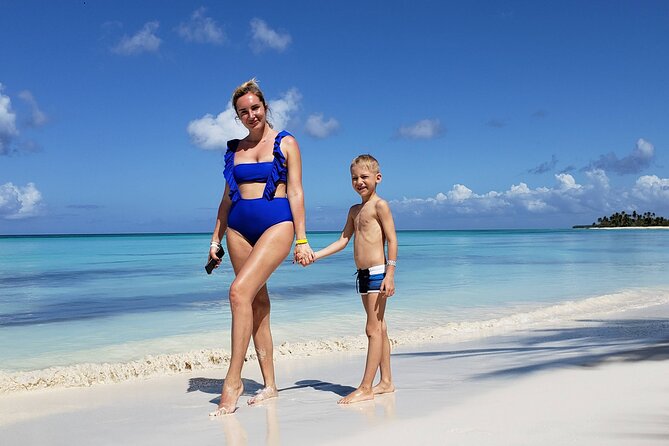 Small Group: Saona Island Full Day Tour - Abanico Beach and the Main Island Hours: Lunch, Chairs, and an Open Bar