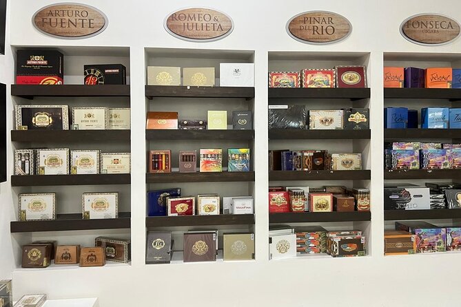 Souvenirs of Rancho Real cigars - World Mar Store: Where Dominican Crafts and Cigar Culture Meet