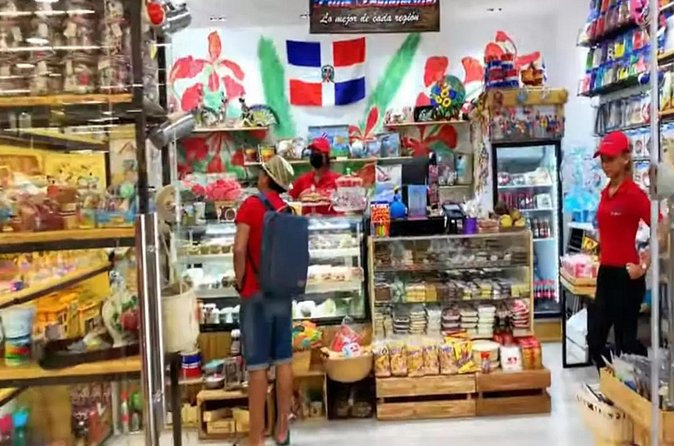 Tour of Souvenirs, Shopping in Punta Cana with Transportation Included - How to Decide What to Buy in the Limited Time