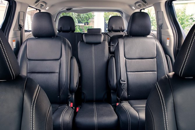 Transfer from Punta Cana Airport to hotels in Uvero Alto and vice versa - Spotting Your Driver at PUJ and at Uvero Alto
