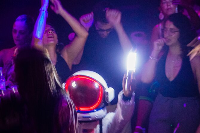 Tropicalia Disco – Party Night – Nightclub - The club feel: sound system, lights, and visuals you can actually notice