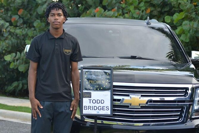 VIP Transfer from Punta Cana Airport to Punta Cana / Bavaro Hotel - Comfort Inside: A/C, Bottled Water, and the Little Extras
