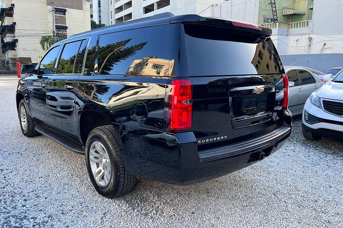 VIP Transfers PUJ Airport to Bavaro and Punta Cana Hotels - The 30-Minute Ride: A/C Comfort, Bottled Water, and WiFi
