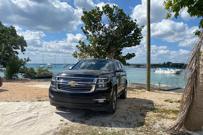 VIP transportation in punta cana CAP CANA Roundtrip - Price and value: $112 per group up to 5